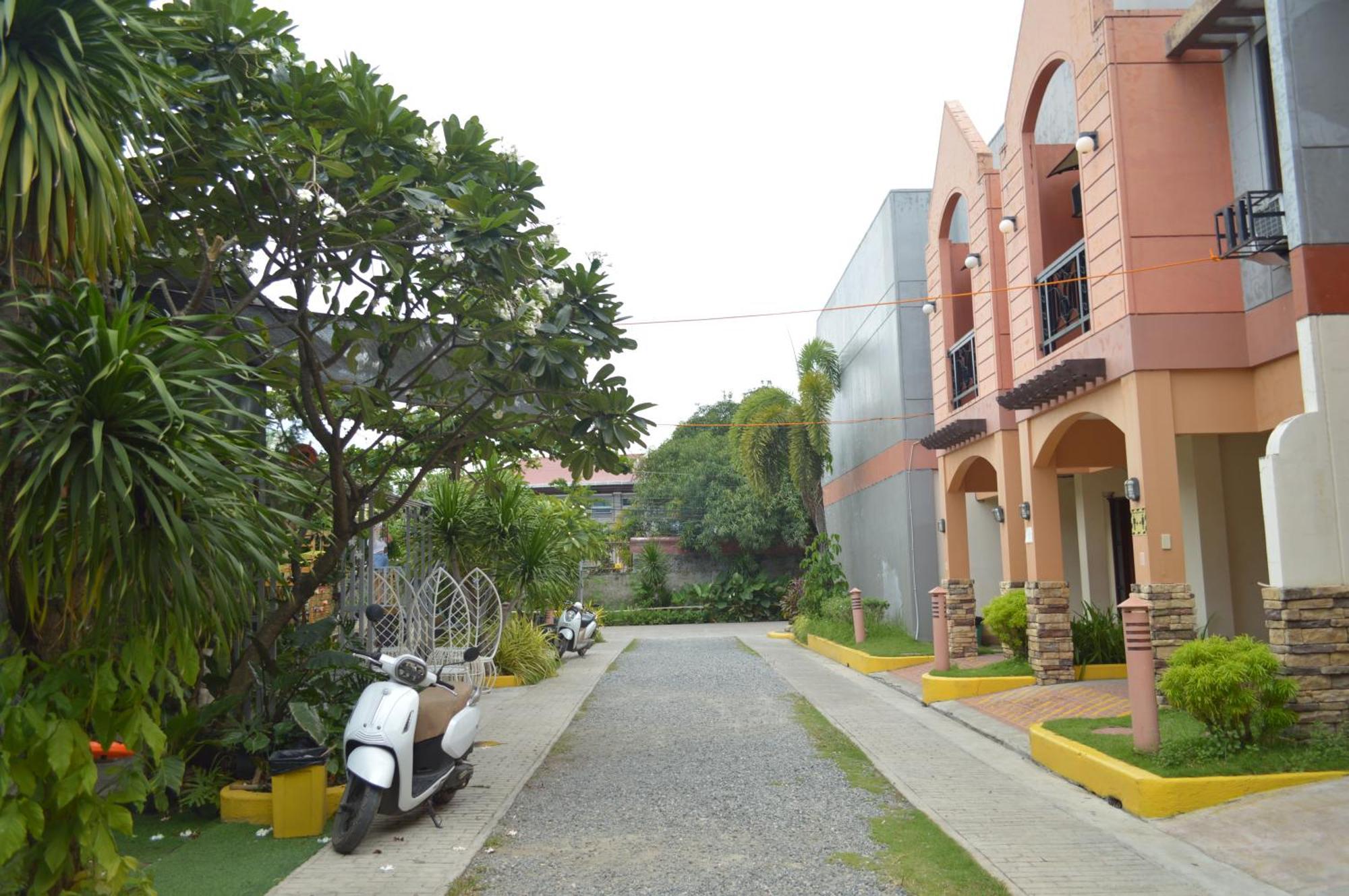 Manora Apartment Talisay  Luaran gambar