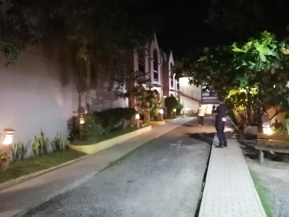 Manora Apartment Talisay  Luaran gambar